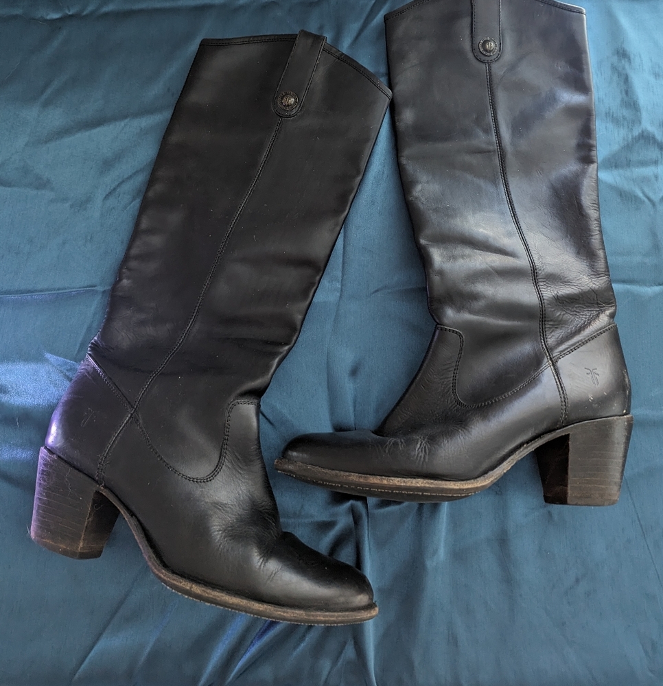 Frye Melissa black leather boots size 9.5